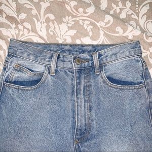 Brandy Melville MOM JEANS